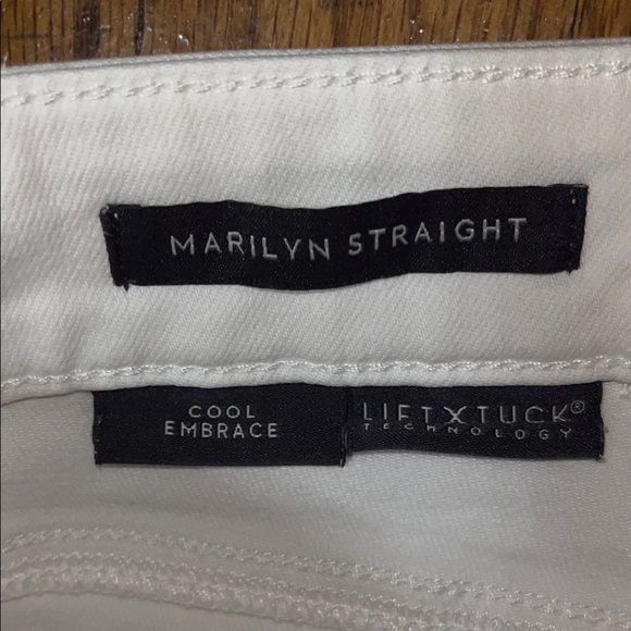 NYDJ Marilyn Straight Lift Tuck Technology Cool Embrace White Jeans Size 8 - Picture 3 of 9